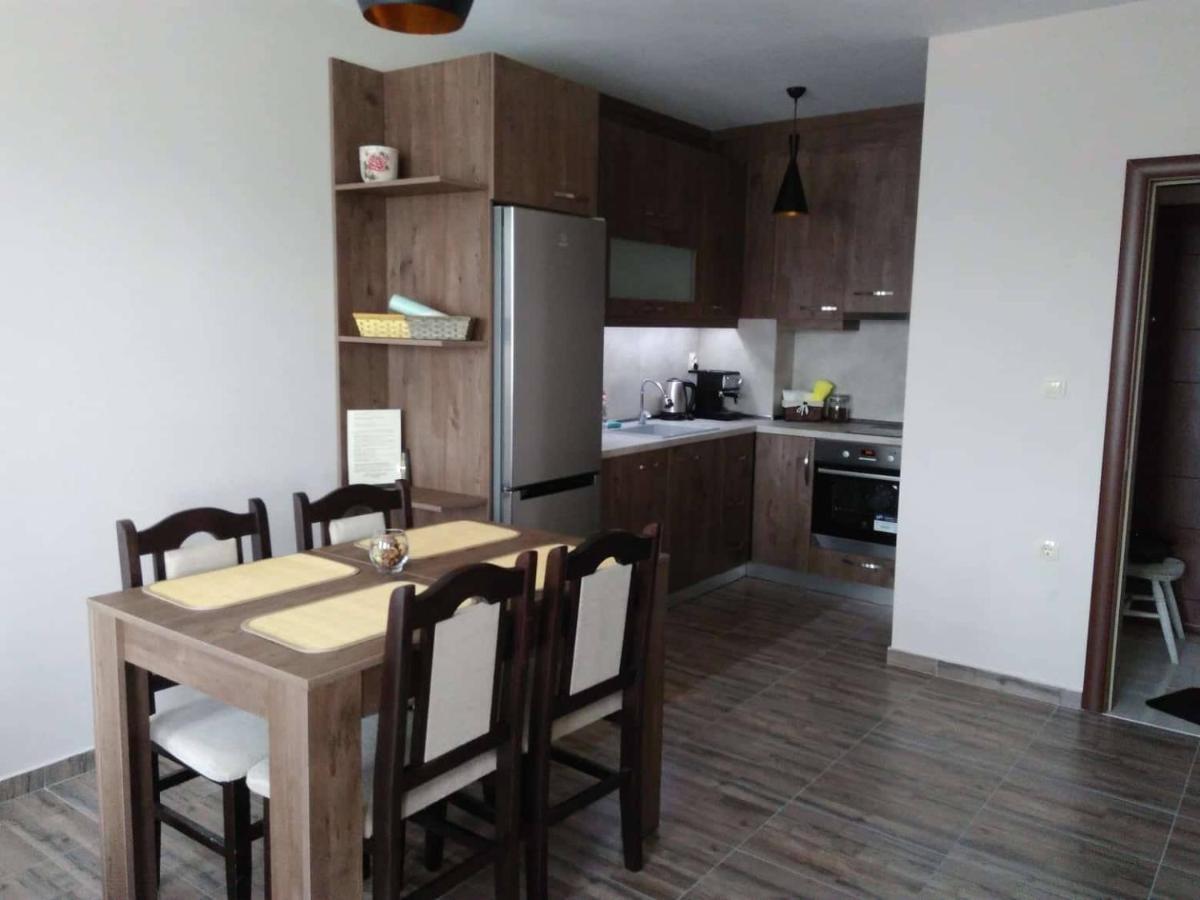 Nev Apart New Velingrad Eksteriør billede